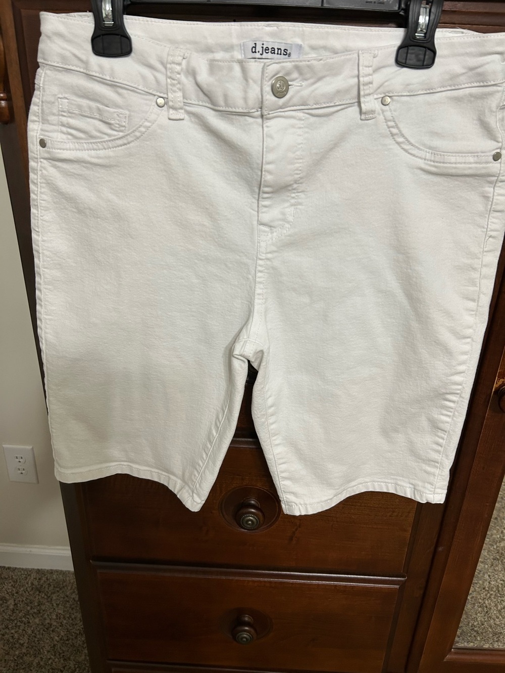 d. jeans White womens Denim Shorts - Classic Casual Style SE